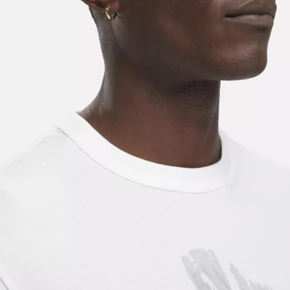 basketball_shaq_graphic_tshirt_5.webp Tops & T-shirts^Reebok Basketball Shaq Graphic T-Shirt White