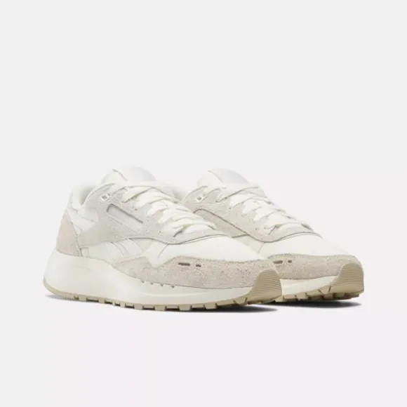 Trending: 90’s Classics | Trending: 90’s Classics^Reebok Classic Leather 2400 Shoes